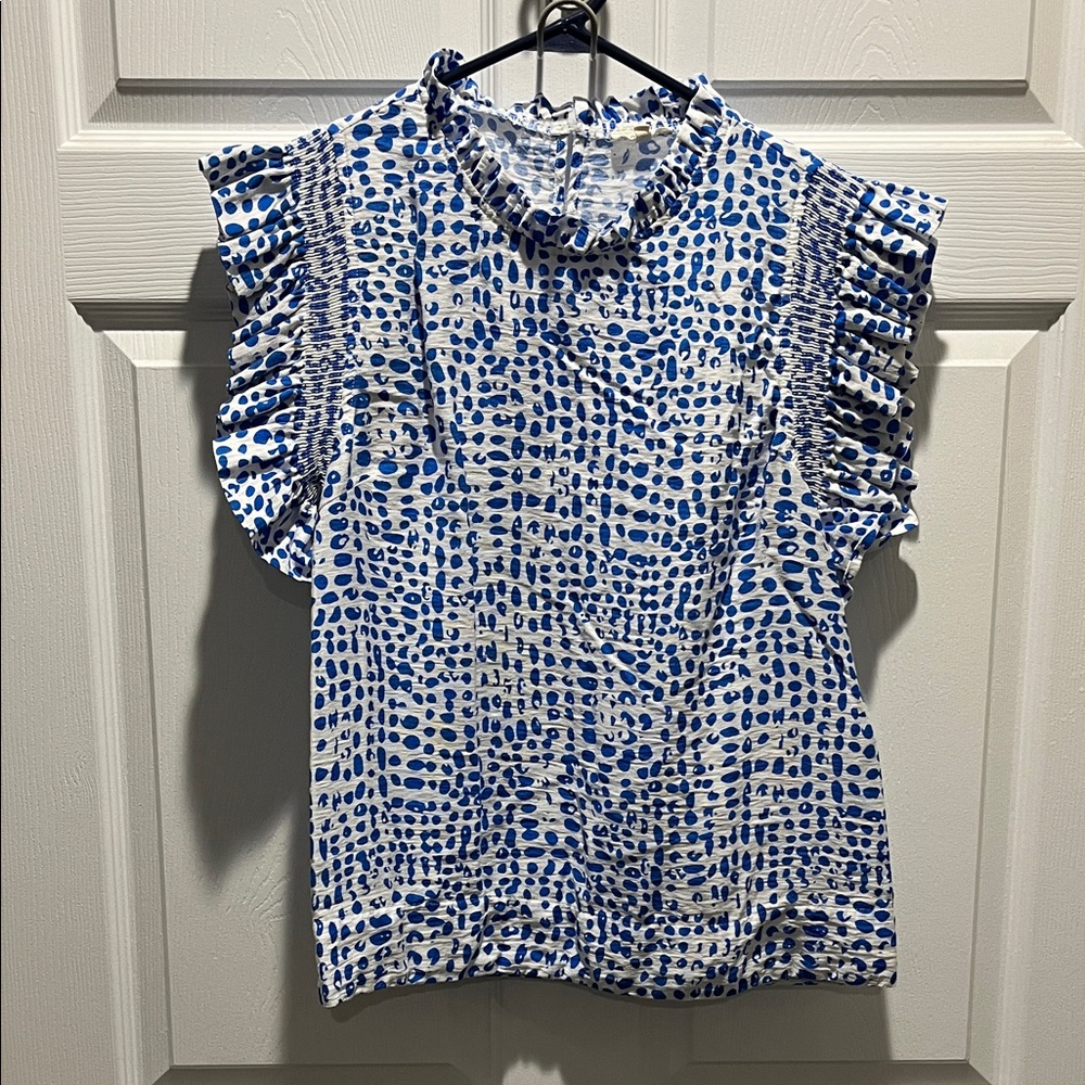 JODIFL Blue and White Patterned Ruffle Blouse